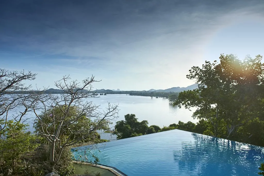 Heritance Kandalama Sigiriya Hotel